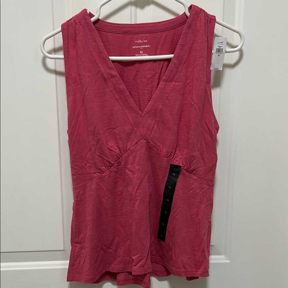 Banana Republic Factory Pink Fitted Sleeveless Tank Top